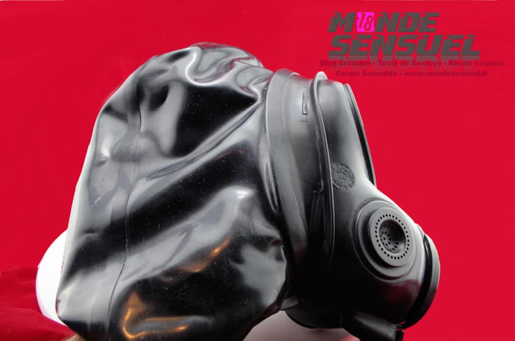masque a gaz en latex